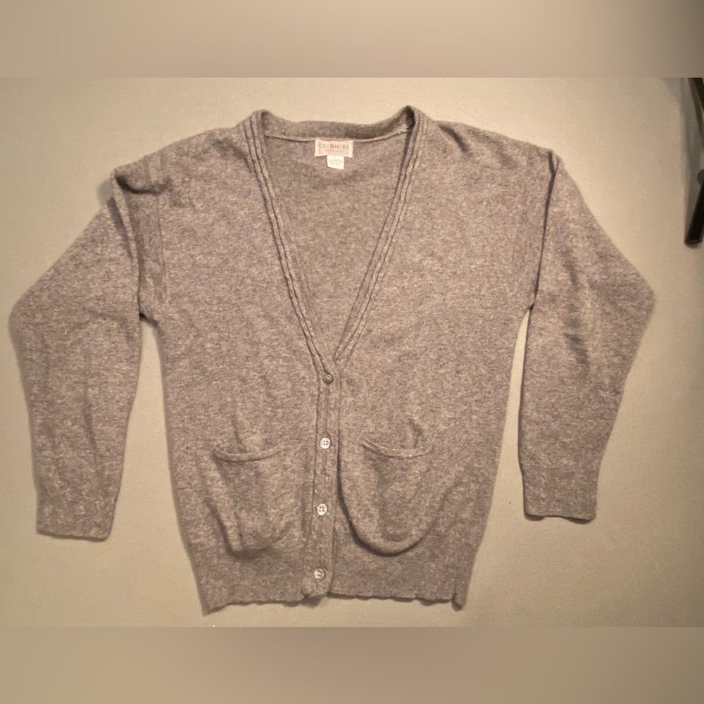 Sutton Studio, Grey Cashmere Cardigan v neck button down‎ sweater. SZ Large